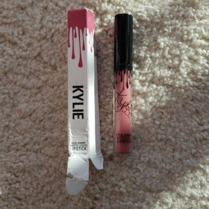 Kyle Jenner lipstick/lipgloss